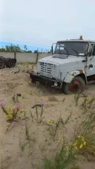 ЗИЛ 433362 поливомоечная 2000, КО-829А-01, цвет белый, бензин, госномер С915ЕА/18, 2000 год, VIN: XVL48330110000003, требуется ремонт. Местонахождение: г. Новый Уренгой, ЯНАО.