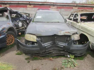 Volkswagen Passat 2002 года выпуска, цвет серый, государственный регистрационный знак Р121ХА99, VIN WVWZZZ3BZ2E204002. Мощность двигателя 170 л.с., объем двигателя 2324 см³, механическая коробка передач, вид транспорта легковой.