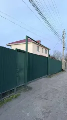 Дом 177,2 м² и участок 490 м² в Ростовской области. Жилой дом с правом регистрации проживания, расположенный на дачном земельном участке, количество этажей: 3, в том числе подземных 1, общей площадью 177,2 кв.м., расположенный по адресу: Россия, Ростовская область, г. Ростов-на-Дону, Первомайский…