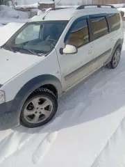 Lada Largus 2017 года выпуска, регистрационный знак Т578КЕ196, VIN XTARS0Y5LH1001504. Пробег 174 909, автомобиль использовался в качестве такси, после ДТП требуется замена ГРМ, свечей, масла, колодок, электрики. Повреждена задняя балка, установлено ГБО (документы утеряны), присутствует трещина на…