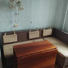 Однокомнатная квартира, Ленинградская область, пгт. Лесогорский, ул. Труда, д. 7, кв. 5, кадастровый номер 47:01:0501002:1122, площадью 37 кв.м. Квартира находится на втором этаже пятиэтажного дома. В квартире есть косметический ремонт, пластиковые окна, застеклен балкон, все коммуникации работают…