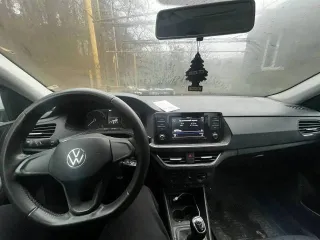 Volkswagen Polo, 2021 года, 65 лс, 239333 км, АКПП. Идентификационный номер (VIN): XW8ZZZCKZMG027950, гос.номер М830МВ193. На имущество зарегистрировано ограничение (обременение) права: находится в залоге у АО «ТБанк». На кузове автомобиля есть недокрашенные места, необходимо исправить печь в…
