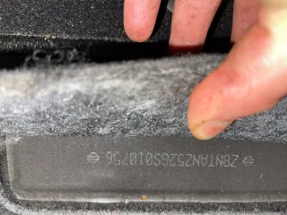 Nissan Murano 2019 года, VIN Z8NTANZ52GS010756. Пробег 26 000 км. Вариатор. Не заводится, не на ходу. Неисправности: сработали 4 подушки безопасности, правая передняя дверь заклинила из-за деформации кузова, капот под замену, лобовое стекло с трещиной справа по всей высоте, радиатор с течью…