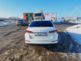 SKODA RAPID 2022. Легковой автомобиль SKODA RAPID VIN: XW8AC6NH4NK116864, 2022 г.в. (в залоге у ПАО "Сбербанк"). Требуется проведение сервиса, замены элемента питания в ключе, функция аварийного вызова работает с ограничениями.