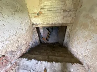 Административное здание 325,8 кв.м и земельный участок 1311 кв.м Белгородская область Объект 1: Здание, площадь: 325,8 кв.м., кадастровый номер: 31:21:0709011:69; Объект 2: Земельный участок, площадь 1 311+/-13 кв.м., кадастровый номер: 31:21:0709011:15; расположенные по адресу: Белгородская…