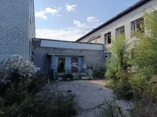 Курган, ул. Техническая, д. 15 Здание, кадастровый номер: 45:25:080301:132, площадь: 1058,3 кв.м., здание, кадастровый номер: 45:25:080301:2204, площадь: 1158,7 кв.м., нежилое здание склада, кадастровый номер: 45:25:080301:90, площадь: 64,7 кв.м., земельный участок, категория земель: земли…