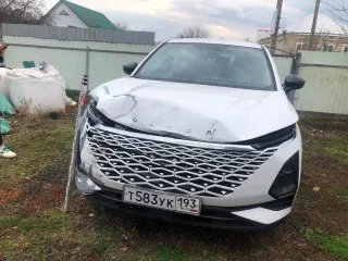 Omoda C5 2024 года выпуска, VIN LVVDB21BXRD106376, госномер Т583УК193. Автомобиль после аварии.