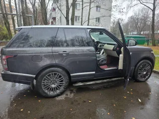 Land Rover Range Rover 2014 года, дизель, 248 л.с., АКПП, полный привод, пробег 197155 км. VIN: SALGA2FFXEA157578.
