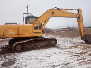 Экскаватор Komatsu PC-200-7 гос. № YA 0071