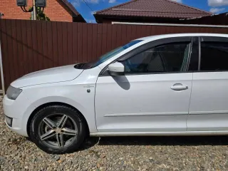 Skoda Rapid 2015 Skoda Rapid, 2015 года, 110 лс, 483000 км, АКПП еще ТС Skoda Rapid, 2015 года выпуска VIN: XW8AC2NH3GK109142