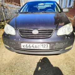 Byd f3 2011 легковой автомобиль, byd f3, 2011 года выпуска, vin: z9cf141fpbm000367, государственный номерной знак к664ас123. Тех. состояние: дно, стойки, крылья, двери все покрыто ржавчиной. Бамперы облупились. На багажнике разъевшаяся краска. Машина стоит под навесом три года. С правой стороны…