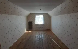 Дом 48 кв.м, участок 3600 кв.м, Кемеровская область. Земельный участок площадью 3 600 кв.м, с кадастровым номером 42:11:0112004:272, с одноэтажным Жилым домом площадью 48 кв.м, с кадастровым номером 42:11:0112004:285, расположенные по адресу: Кемеровская область, м.о. Промышленновский, д. Пор…