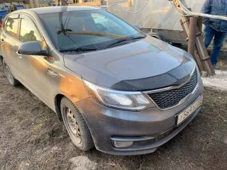Kia Rio 2016, хэтчбэк, 107 лс, автоматическая коробка передач, темно-серый цвет кузова, объем двигателя 1396 см³, передний привод. Идентификационный номер (VIN): Z94CB51ABHR085673. Сведения о номере двигателя, пробеге и техническом состоянии автомобиля, а также проведённой оценке не предоставлены…
