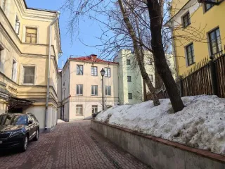 Жилое помещение 40,6 кв. м, Москва, пер. Печатников, д. 10, кв. 17, общая площадь 40,6 кв. м, этаж 2, кадастровый номер 77:01:0001091:1717.