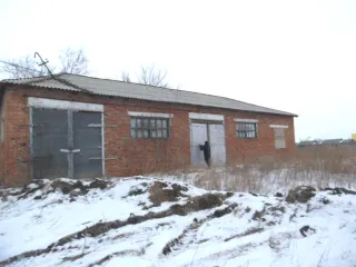 Нежилое здание - овощехранилище, площадью 916 кв. м., кадастровый номер: 74:08:4701016:730, адрес: Челябинская область, г. Карталы, пер. Нефтебазовый, д. 17. Ознакомление с имуществом осуществляется по заявке по тел. 89048159915 или эл. адресу: chesaserg@mail.ru.