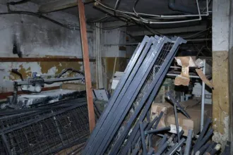 1/2 доли нежилого помещения 143,5 кв.м, Московская область, Рузский г.о., рп Тучково 1/2 доля помещения в Московской обл. 1/2 доля в помещении места общего пользования, назначение: нежилое, общее имущество собственников помещений в многоквартирном доме, находящемся по адресу: Российская Федерация…