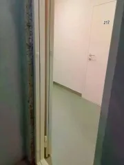 Права требования к ДДУ, колясочная 1,53 кв.м, Новосибирск. Право требования по ДДУ колясочной в Новосибирске, 1,53 кв.м. Право требования на оформление в собственность недвижимого нежилого имущества (помещения: индивидуальной колясочной, номер (строительный): 208, этаж: 28, расположение в осях…