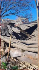 1/6 доля жилого здания 87,8 кв.м и 1/6 доля земельного участка 644 кв.м, Армавир 1/6 доля в праве на жилое здание, площадь: 87,8кв.м., кадастровый номер: 23:38:0114049:241 (ветхое (значительные деформации несущих и ограждающих конструкций, отделки, коммуникаций в результате пожара)) и 1/6 доля в…