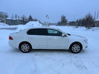 Skoda Superb 2009 года. VIN: TMBAB43T799031508.