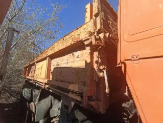 Камаз-55102с, 2002 автомобиль камаз-55102с, государственный регистрационный знак В 513 ХО 02. Характеристика. страна-производитель машины: россия; vin: х1f55102c20000342; год выпуска: 2002; шасси №: xtc532050 2 2180033; кузов №: 53205021858513; модель, № двигателя: камаз740.11, 240 211298; цвет…