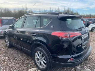 Toyota RAV4, 2018 года, 146 лс, 110000 км, АКПП. Автомобиль, марка TOYOTA, модель RAV 4, год выпуска 2018, VIN XW7RDREV10S043280. Пробег автомобиля указан примерный. Точный пробег на момент начала торгов неизвестен.