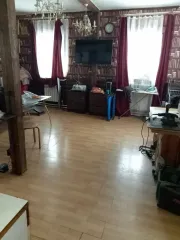 Здание общей площадью 136.1 кв.м и земельный участок по адресу: 152150 Ярославская область, г. Ростов, ул. Ростовская, д. 42. Кадастровый номер здания: 76:19:010101:662, земельного участка: 76:19:010326:132. Порядок ознакомления с имуществом по телефону: 8(908)0617601, предварительно направив…