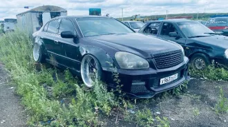 Легковой автомобиль NISSAN CIMA, 2001 года выпуска, идентификационный номер GF50-008601, номер кузова GF50-008601, регистрационный номерной знак Х963ТХАВН,  с ключами зажигания Легковой автомобиль NISSAN CIMA, 2001 года выпуска, идентификационный номер GF50-008601, номер кузова GF50-008601…