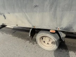 Грузовой бортовой 278830 2021 года выпуска, кабина цвет - белый, тент цвет - черный, VIN X8B278830M0028075, государственный номер О210ЕВ29, номер кузова (прицепа) 330200L0838449, номер шасси (рамы) Х96330200L2816521, объем двигателя - 2690 куб. см, мощность двигателя - 78.65 кВт/106,7 л.с…