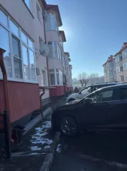 Квартира, общей площадью 65,5 кв.м., расположенная по адресу: Ставропольский край, г. Ессентуки, Мельничный, д.20 а, корп.7, кв.15, кадастровый (условный) номер: 26:30:020208:582. Объект может быть приобретен с использованием заемных средств ПАО "Sberbank".