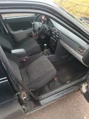 LADA Priora 2011 года, VIN XTA217130B0061645. Автомобиль находится в залоге у ПАО «Совкомбанк».