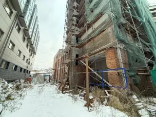 Объект незавершенного строительства 9291.2 кв.м, Красноярский край. Кадастровый номер 24:50:0000000:175458, степень готовности 83%, расположен по адресу: Красноярский край, городской округ город Красноярск, город Красноярск, улица Сурикова, здание 16б. Вид разрешённого использования земельного…