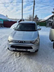 Mitsubishi Outlander 2013 года, 146 лс, 92600 км, АКПП; Легковой автомобиль, марка: MITSUBISHI, модель: OUTLANDER 2,0, год изготовления: 2013, VIN: JMBXTGF2WDZ016033