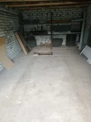 Гараж 20,7 кв.м Саратовская обл Гараж с расположенным под ним земельным участком Здание, площадь 20,7 кв.м., назначение: Нежилое, адрес (местонахождение): Россия, обл Саратовская, г Хвалынск, дом 19 метров восточнее участка № 200в по ул. Красноармейская, кадастровый (условный) номер…