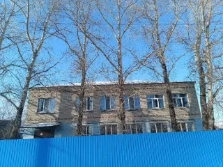 Административное здание площадью 383,4 кв.м с кадастровым номером 28:25:010150:25, расположенное на земельном участке площадью 1 192 кв.м с кадастровым номером 28:25:010151:2 по адресу: Амурская область, Тамбовский район, с. Тамбовка, ул. Северная, д. 146. Общая площадь 1575.4