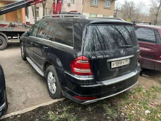 Mercedes-Benz GL 350 CDI 4MATIC 2011 года, 224 л.с., полный привод, АКПП. Пробег ориентировочный, около 250000 км. VIN WDC1648221A771700. Автомобиль снят с учета, отсутствуют ключи и документы.