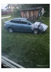 Hyundai Elantra 2007, 122 лс, 328 087 км. Легковой автомобиль, марка: Hyundai, модель: Elantra 1,6 GL MT, год изготовления: 2007, VIN: KMHDT41BP7U245557, г/н: Т553ХР12. Автомобиль не на ходу после аварии. Повреждены кузов и ходовая с левой стороны. Двигатель целый, коробка треснула. Требуется…