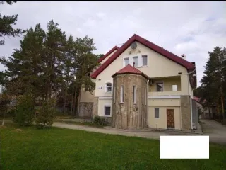 Дом 861,9 кв.м и участок 1785 кв.м, Свердловская область. Жилой дом, кадастровый номер 66:25:0701008:575, общая площадь 861,9 кв.м., 3 этажа, адрес объекта: Свердловская область, Сысертский район, деревня Большое Седельниково, ул. Родниковая, д. 12в и земельный участок, кадастровый номер…