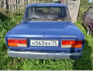 Toyota Wish темно-серого цвета, без госномера, на переднем стекле трещины, стекла на багажнике нет, множественные повреждения ЛКП. ВАЗ-21070 синего цвета, госномер Н563ВХ75, на кузове имеются вмятины, царапины ЛКП, VIN XTA210700XX1220667. УАЗ 31512, госномер Т045ЕА75, кузов №7420, шасси (рама)…