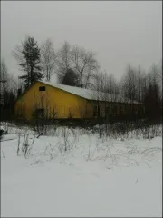 Земельный участок 62 691 кв.м с объектами, Архангельская обл., Няндомский р-н. Местоположение установлено относительно ориентира, расположенного за пределами участка: ориентир д. Конда, участок находится примерно в 1600 м по направлению на юго-запад от ориентира. Почтовый адрес ориентира: обл…