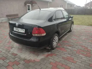 Volkswagen Polo 2011 легковой автомобиль, 2011 года выпуска, с VIN номером XW8ZZZ61ZCG021870.