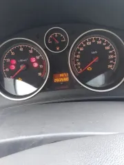 OPEL Astra черный, 2012 год. Идентификационный номер VIN: XWF0AHL69D0005966, номер кузова: W0L0AHL69DG035715, цвет кузова: черный, мощность двигателя: 116 л.с., тип коробки передач: механическая, ПТС: серия 78 ХА №527825. Техническое состояние: со слов должника автомобиль на ходу, но у т/с старый…
