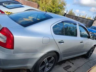 Марка и или  модель: SKODA OCTAVIA Год выпуска: 2010 Идентификационный номер  VIN : XW8DA11Z3AK152432 Номер шасси  рамы :    Номер кузова  кабины : XW8DA11Z3AK152432 Цвет кузова  кабины : Серебристый Номер двигателя:   Рабочий объем  см³ : 1595 Мощность  кВт/л.с. : 75/102.0 Экологический класс…