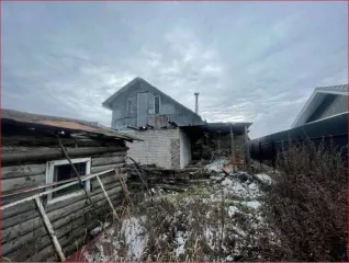 Жилой дом 81.6 кв.м, участок 707 кв.м, Свердловская область. Кадастровый номер дома: 66:59:0101011:1627, участка: 66:59:0101011:8. Объект может быть приобретен с использованием заемных средств Sberbank.