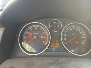 Opel Astra, 2012 года, 140 лс, 275223 км, АКПП Транспортное средство
Марка, модель: OPEL Astra (A-H)
VIN XWF0AHL48C0017098
Модель, № двигателя: Z18XER20SB6528
ТИП ТС легковой автомобиль 
Категория ТС (АВСD) B
Год выпуска: 2012 
Шасси (рама) отсутствует
Кузов (кабина, прицеп) №…