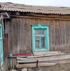 Жилое здание, земельный участок. Здание, назначение: жилое, общая площадь 45,8 кв.м, количество этажей 1 (в том числе подземных: 0), кадастровый №64:17:190108:99, расположенное на земельном участке, категория земель: земли населенных пунктов, разрешенное использование: для ведения личного…