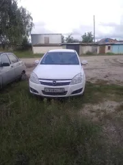 Opel Astra 2012 года, 85 лс, 600000 км, АКПП, легковой автомобиль OPEL ASTRA (A-H), 2012 года выпуска, VIN XWF0AHL48D0000891, государственный регистрационный знак Р958ХС73, цвет кузова — белый.