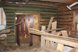 Шесть нежилых зданий общей площадью 1385,9 кв. м по адресу: Московская область, Спецлесхоз Учинский. Кадастровые номера: 50:13:0000000:20893, 50:13:0000000:20890, 50:13:0000000:20883, 50:13:0000000:20885, 50:13:0000000:20887, 50:13:0000000:20892. Общая площадь: 1385.9 кв. м. Количество этажей: 1…