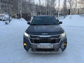 Kia Seltos 2023 года, 109,5 лс, 83668 км. Легковой автомобиль, марка: KIA, модель: Seltos, год изготовления: 2023, цвет: Серый, VIN: MX1ER81AKPK494983, ПТС: 1643 03070146435, г/н: К342ХР186, кузов №: KNAER81AKP7494983, экологический класс: Пятый, разрешенная максимальная масса 1910 кг, масса без…