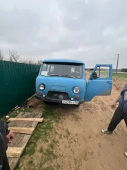 УАЗ, государственный номер Р628КН30.