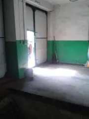 Земельный участок и нежилые помещения 233,2 кв.м Приморский край Земельный участок кадастровый номер 25:13:030209:1328 площадью 19822 кв.м категория земель: Земли населенных пунктов виды разрешенного использования: склады адрес местоположению: местоположение установлено относительно ориентира…